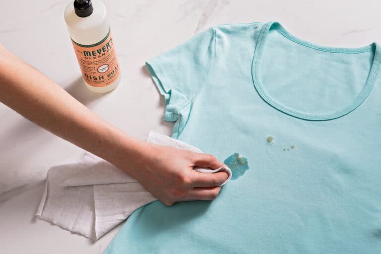 How To Remove Sap Stains From Clothes: Ultimate Guide 1
