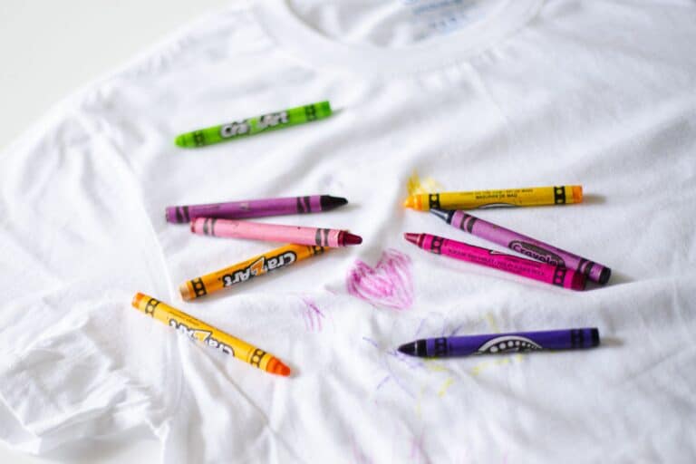 How To Easily Remove Crayon Stains From Clothes 3