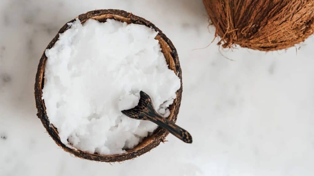 How To Remove Coconut Oil Stains From Clothes: Quick & Easy Tricks 1