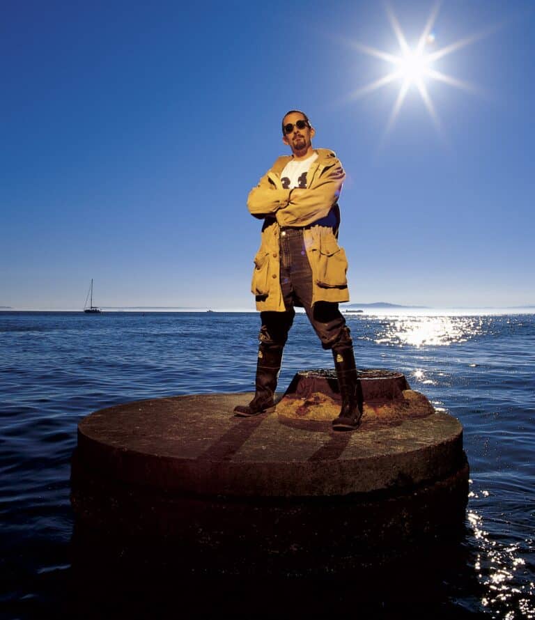 Unburden Your Clothes: How To Get Burrs Out Effectively 3