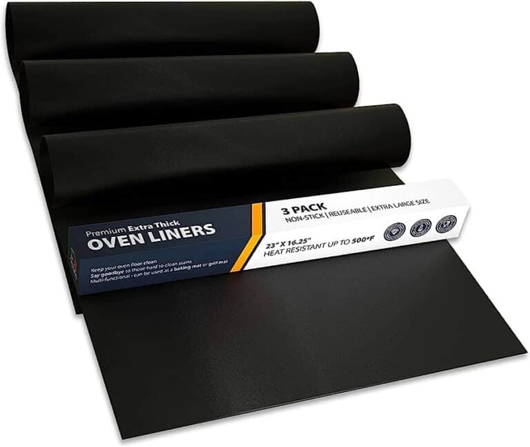 Say Goodbye to Eyeliner Stains: The Ultimate Clothes Cleaning Guide 1